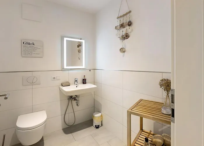 20b Am Goitzsche * Pouch